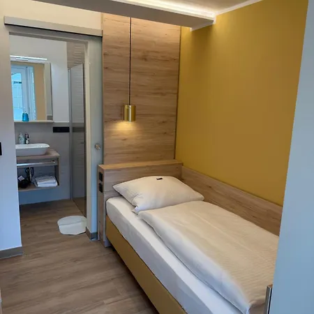 Weinhaus Selmigkeit 3* 빈겐암라인